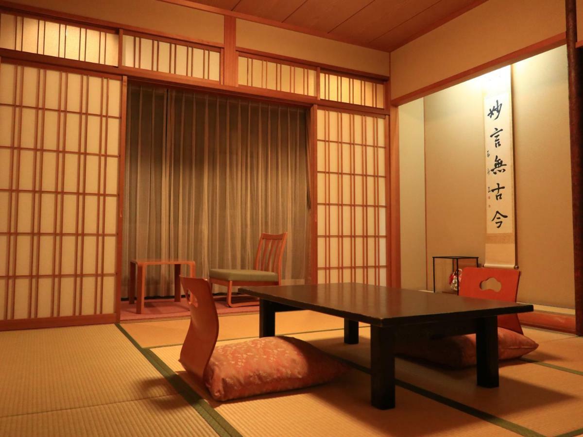 Izumiya Ryokan Kyoto Exteriör bild